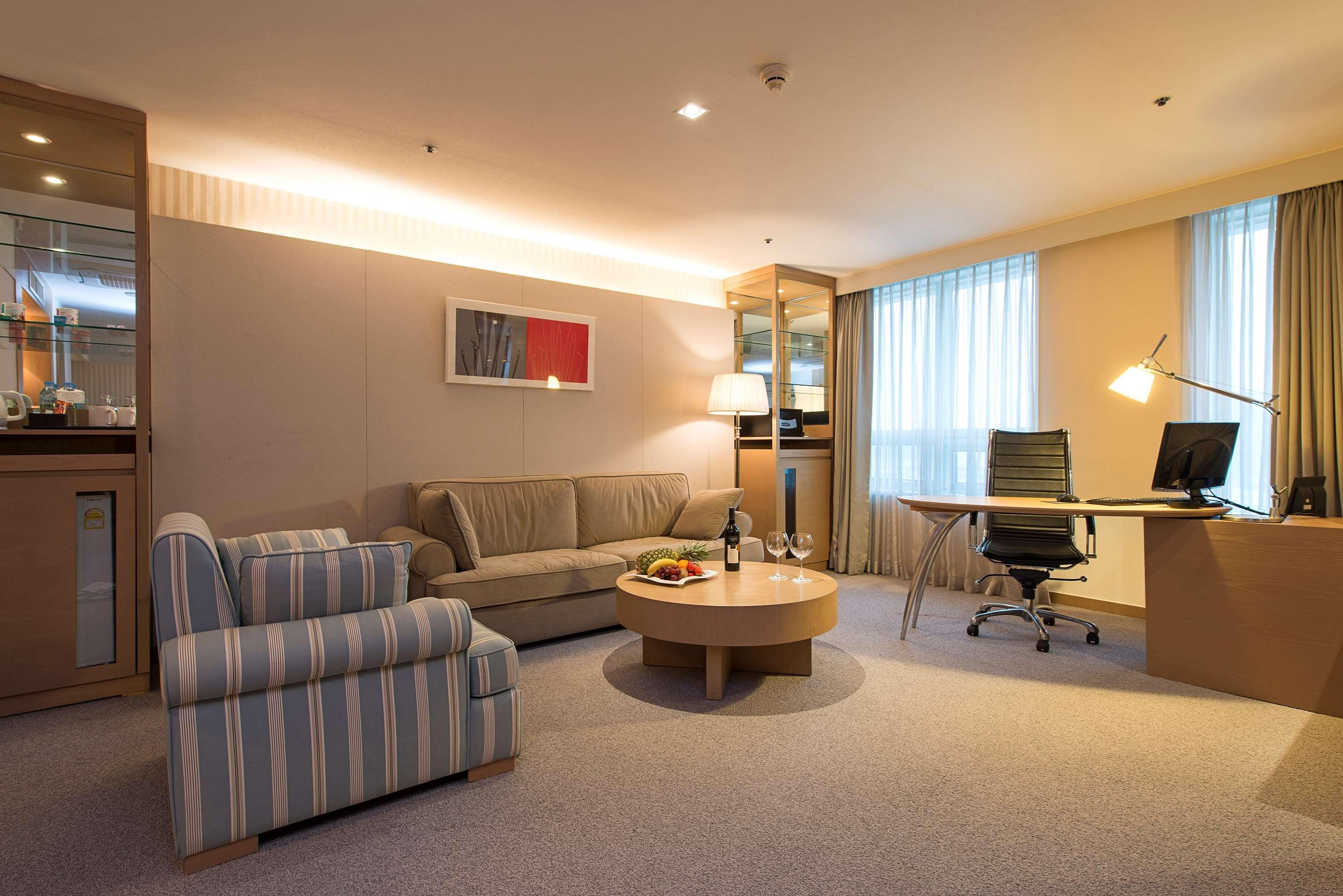 Best Western Premier Incheon Airport Hotel Exterior foto