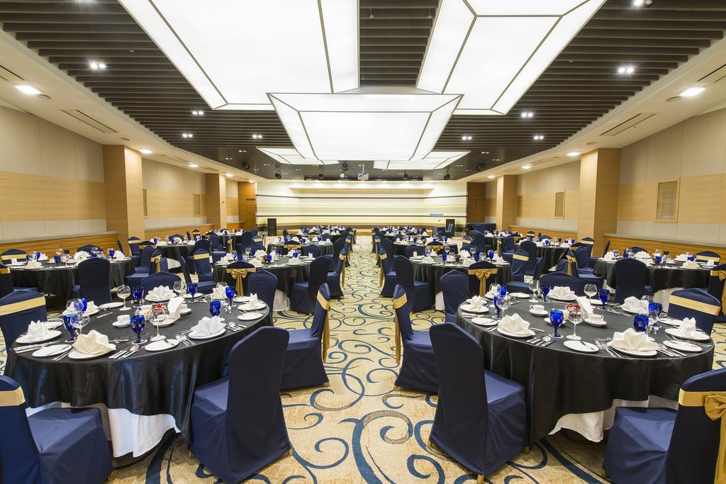 Best Western Premier Incheon Airport Hotel Exterior foto